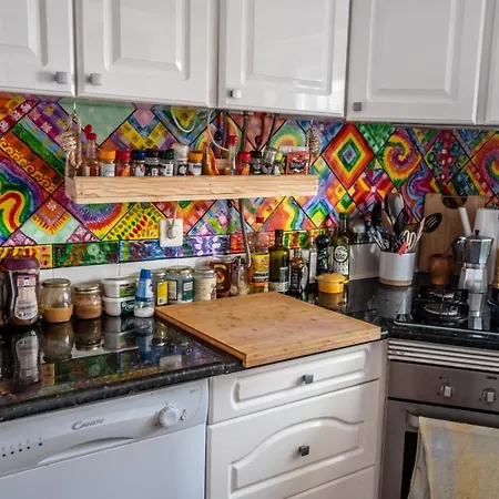 Ahoy Surf House フェレル