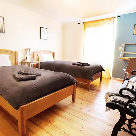 Ahoy Surf House Hostel Ferrel (Leiria)